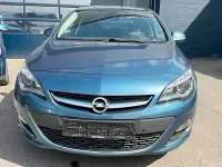 Second-hand Opel Astra Exklusiv 140 CP (102 kW) 2015 Albastru Berlinǎ