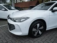 Gebraucht VW Passat Business 150 PS (110 kW) 2025 Weiß (pure white) Kombi