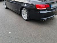 Gebraucht BMW 320 Cabriolet 170 PS (125 kW) 2007 Schwarz Cabrio