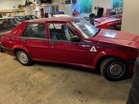 Gebraucht Alfa Romeo 75 145 PS (106 kW) 1990 Rot Limousine