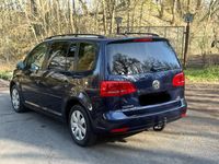 Gebraucht VW Touran 105 PS (77 kW) 2011 Blau Van / Kleinbus