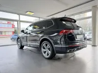 Gebraucht VW Tiguan Allspace R-line 200 PS (147 kW) 2021 Deep black perleffekt SUV