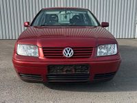 Second-hand VW Bora 101 CP (74 kW) 2000 Roșu Berlinǎ