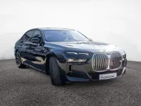 Gebraucht BMW 740 M Sport 299 PS (219 kW) 2024 Carbonschwarz Limousine