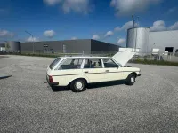 Gebraucht Mercedes E230 133 PS (97 kW) 1983 Weiß Kombi