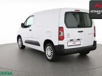Gebraucht Toyota Proace City City 102 PS (75 kW) 2024 Icy white Van / Kleinbus