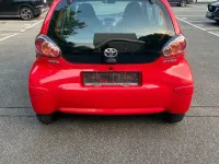 Gebraucht Toyota Aygo Cool 68 PS (50 kW) 2011 Rot Kleinwagen
