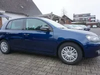 Gebraucht VW Golf VI Style 105 PS (77 kW) 2011 Blau Kleinwagen