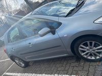 Gebraucht Toyota Auris 132 PS (97 kW) 2009 Grau Kleinwagen