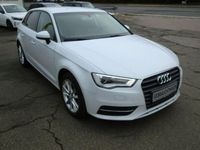 Gebraucht Audi A3 Attraction 110 PS (80 kW) 2014 Weiß Limousine