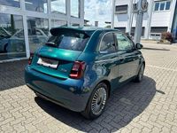 Gebraucht Fiat 500e 86 kW (118 PS) 2024 Grün