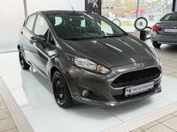 Gebraucht Ford Fiesta Celebration 101 PS (74 kW) 2017 Grau Kleinwagen