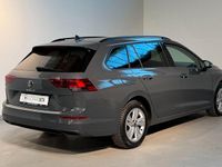 Gebraucht VW Golf VIII Life 150 PS (110 kW) 2021 Grau Kombi