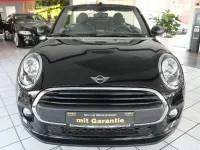 Gebraucht Mini One Cabriolet 102 PS (75 kW) 2019 Midnight black metallic Cabrio