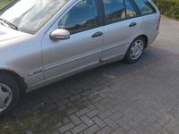 Second-hand Mercedes C200 122 CP (89 kW) 2002 Argintiu Break