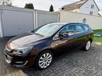 Gebraucht Opel Astra Exklusiv 140 PS (102 kW) 2014 Braun Kombi