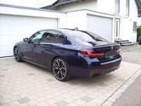 Gebraucht BMW 550 530 PS (389 kW) 2022 Bmw individual tansanitblau Limousine
