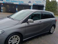 Gebraucht Mercedes B180 110 PS (80 kW) 2014 Grau Van / Kleinbus