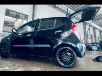 Gebraucht Hyundai i10 Edition+ 65 PS (47 kW) 2010 Schwarz Kleinwagen