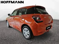 Neu Suzuki Swift Club 83 PS (61 kW) 2026 Flame orange pearl metallic Kleinwagen
