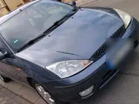 Gebraucht Ford Focus 100 PS (73 kW) 2001 Grau Limousine
