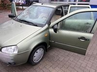 Gebraucht Lada Kalina 66 PS (48 kW) 2010 Grün Kombi