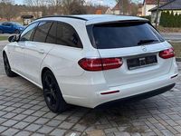 Gebraucht Mercedes E300 306 PS (225 kW) 2019 Weiß Kombi