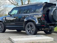 Gebraucht Land Rover Defender SE Dynamic 200 PS (147 kW) 2024 Schwarz SUV