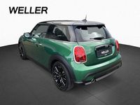 Gebraucht Mini Cooper Classic 136 PS (100 kW) 2023 British racing green (dunkelgrün) Kleinwagen