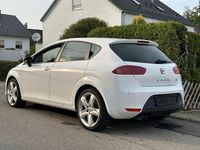 Gebraucht Seat Leon FR 125 PS (91 kW) 2012 Weiß Limousine