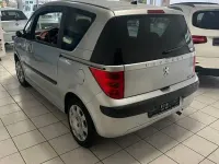 Gebraucht Peugeot 1007 109 PS (80 kW) 2007 Silber Van / Kleinbus