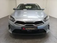 Używany Kia Ceed Vision 160 KM (117 kW) 2024 Srebrny Hatchback
