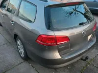 Gebraucht VW Passat 105 PS (77 kW) 2011 Gold Kombi