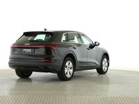 Gebraucht Audi e-tron Basis 230 kW (313 PS) 2022 Brilliantschwarz SUV