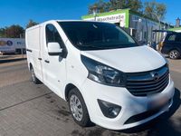 Gebraucht Opel Vivaro 145 PS (106 kW) 2015 Weiß Van / Kleinbus