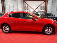Gebraucht Mazda 3 Exclusive-Line 165 PS (121 kW) 2017 Rot Limousine