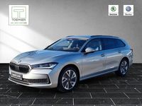 Neu Skoda Superb Selection 193 PS (141 kW) 2025 Aluminium silber metallic Kombi