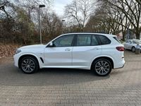 gebraucht BMW X5 xDrive30dA M Sport AHK Laser StHz Pano HuD