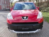Gebraucht Peugeot TePee Tendance 120 PS (88 kW) 2010 Rot SUV