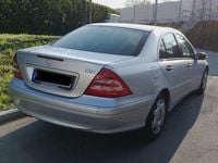 Gebraucht Mercedes 200 116 PS (85 kW) 2006 Silber Limousine