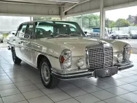 Gebraucht Mercedes 300 250 PS (183 kW) 1972 Weiß Limousine