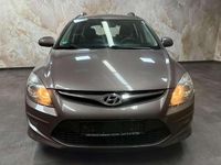 Gebraucht Hyundai i30 90 PS (66 kW) 2012 Braun Kombi