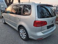 Gebraucht VW Touran Highline 105 PS (77 kW) 2010 Gold Van / Kleinbus