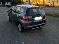 Gebraucht Honda Jazz Trend 90 PS (66 kW) 2013 Grau Kleinwagen