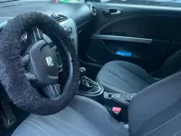 Gebraucht Seat Leon 105 PS (77 kW) 2011 Schwarz Kleinwagen