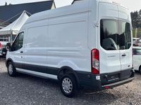 Gebraucht Ford Transit Trend 131 PS (96 kW) 2019 Weiß Van / Kleinbus