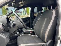 Gebraucht Hyundai i10 Trend 67 PS (49 kW) 2023 Weiß Kleinwagen