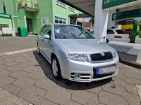 Gebraucht Skoda Fabia vRS 101 PS (74 kW) 2002 Silber Kleinwagen