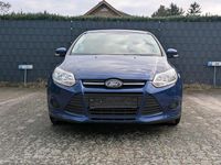 Gebraucht Ford Focus 86 PS (63 kW) 2013 Blau Kombi