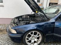 gebraucht BMW 528 e39 i Orientblau